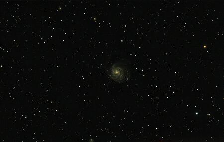 M101, 2015-4-19 and  20, 52x200sec, APO100Q, QHY8.jpg